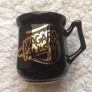 Vintage Niagra Falls Black and Gold Coffee Mug
